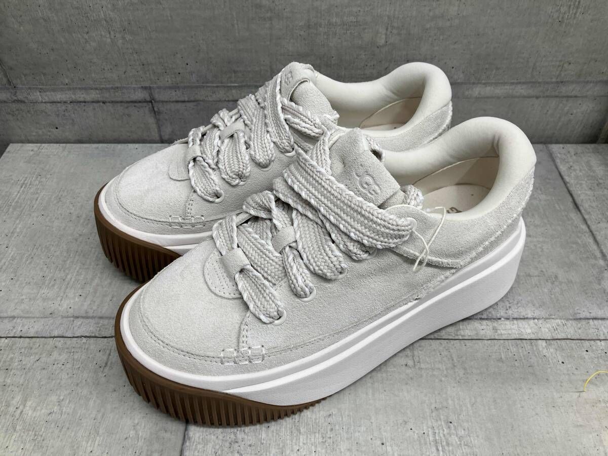 UGG/スニーカー/EZ-Duzzit Suede LaceUp 1175120 ホワイト　24.5cm