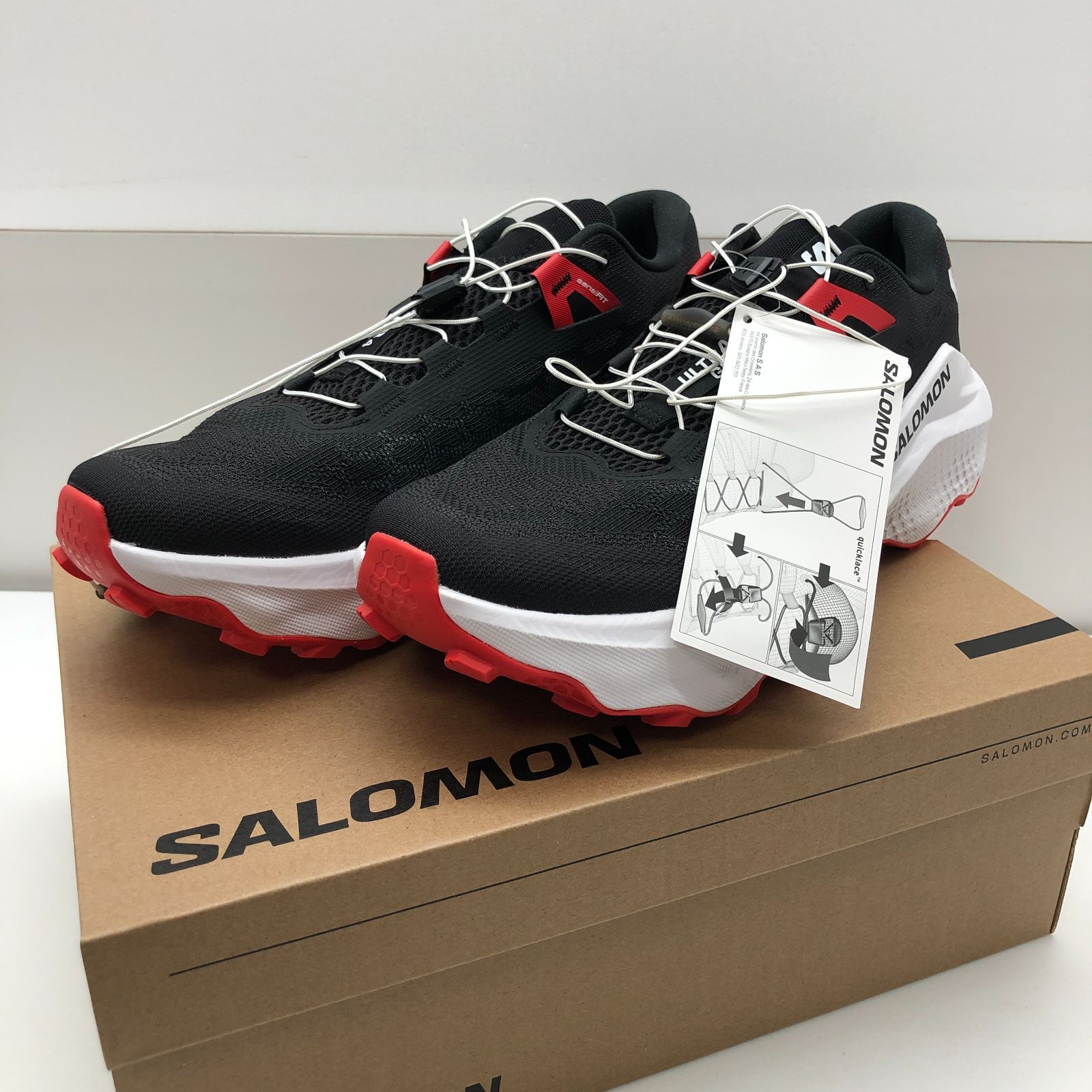 【新品】SALOMON サロモン ランニングシューズ ULTRA GLIDE 4 Black/White/Fiery Red メンズ スニーカー 28cm SGKY26-2403