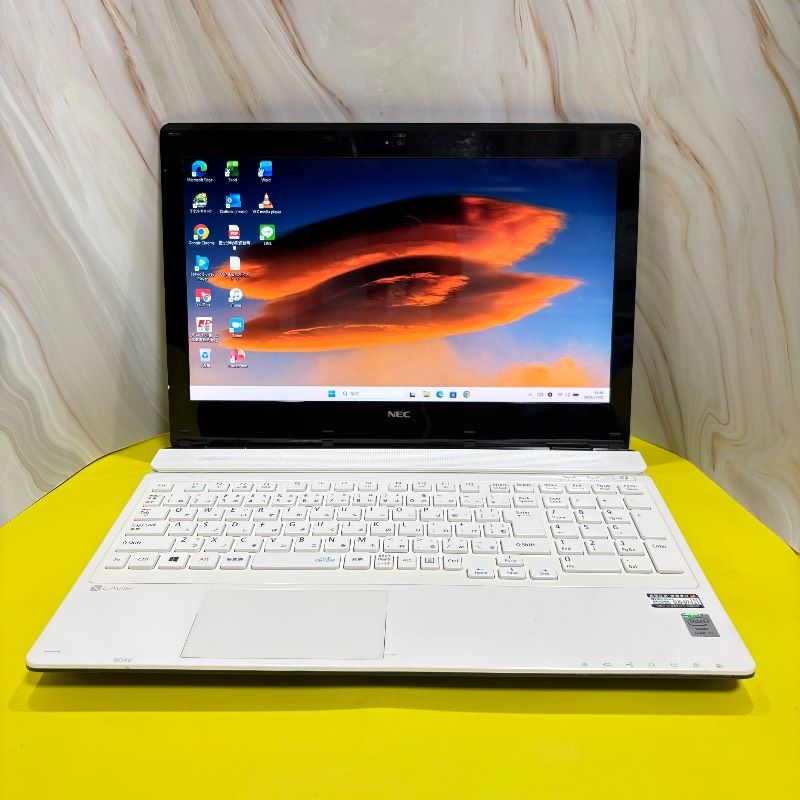美品＆完品 SSD240GB＆メモリ8GB LAVIE Core i5 Windows11 Office付