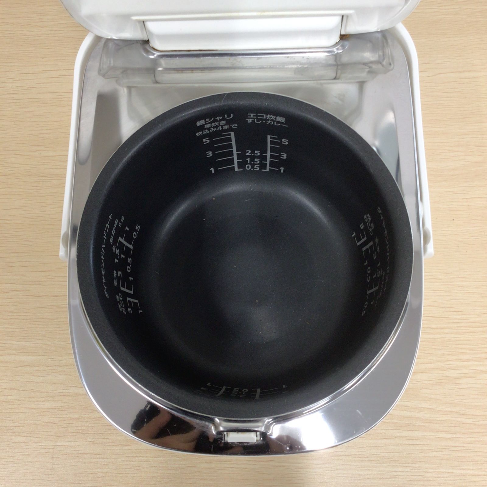 B0619-02【送料無料】パナソニック IH炊飯器 5.5合 SR-UNX101 2021年製