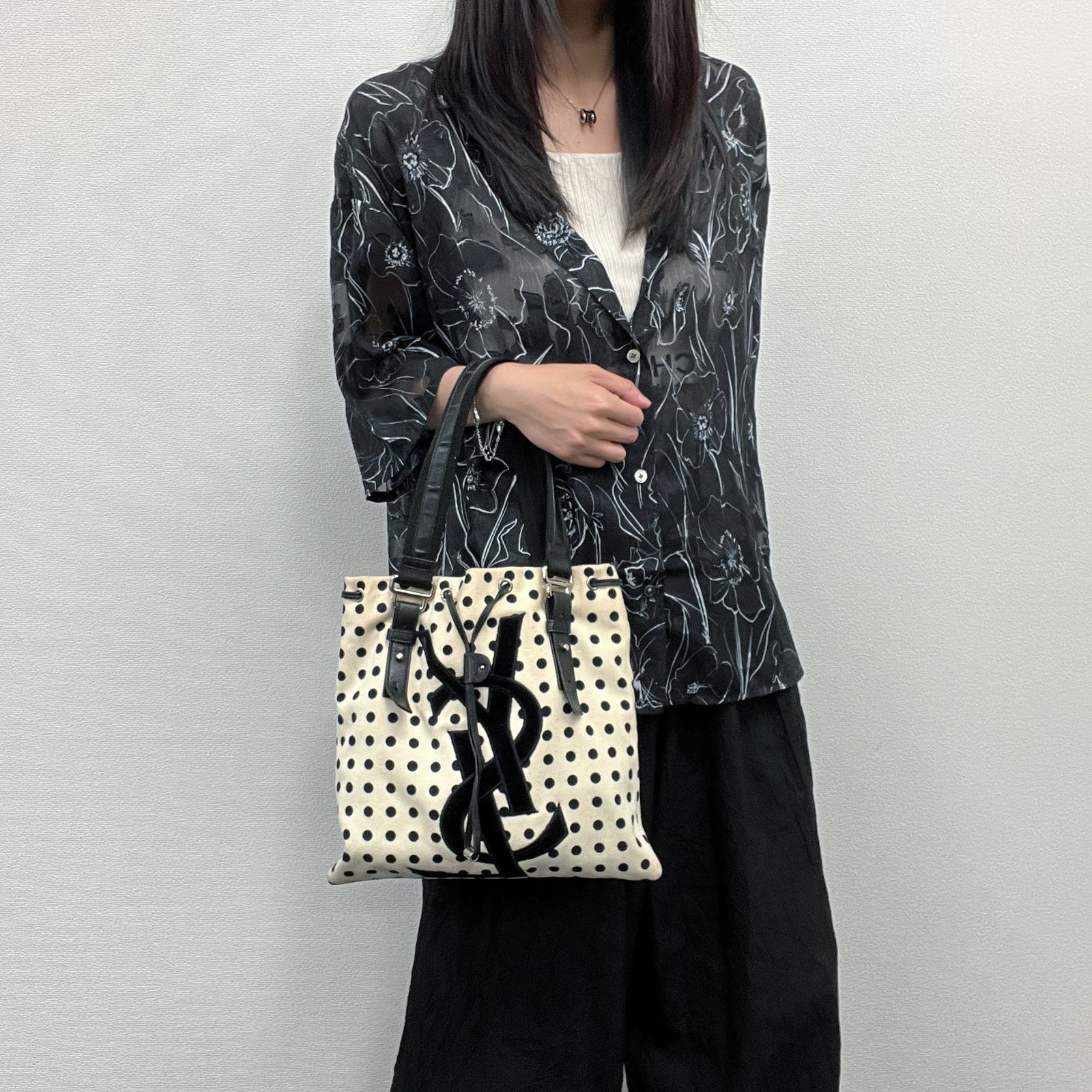 中古】Yves Saint Laurent イヴサンローラン カサンドラロゴ ドット柄