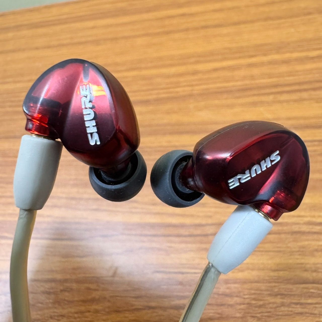 動作確認OK】SHURE SE535 Special Edition SE535LTD-J レッド 有線 高