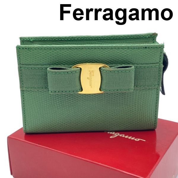 ● サルヴァトーレフェラガモ Ferragamo ミニポーチ マルチケース ヴァラ・リボン キーリング ロゴチャーム 緑 レザー レディース 6D344
