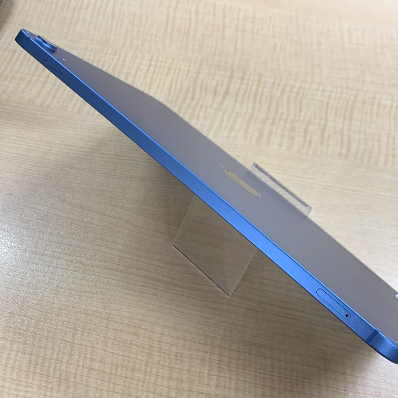ジャンク】iPad 第10世代 64GB ブルー SIMフリー - メルカリ