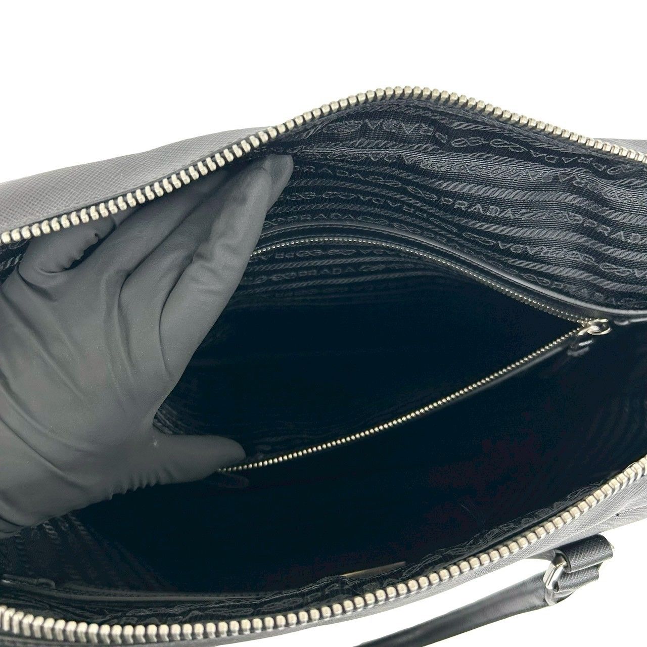 極 美品 PRADA プラダ 三角ロゴ トライアングル プレート 金具