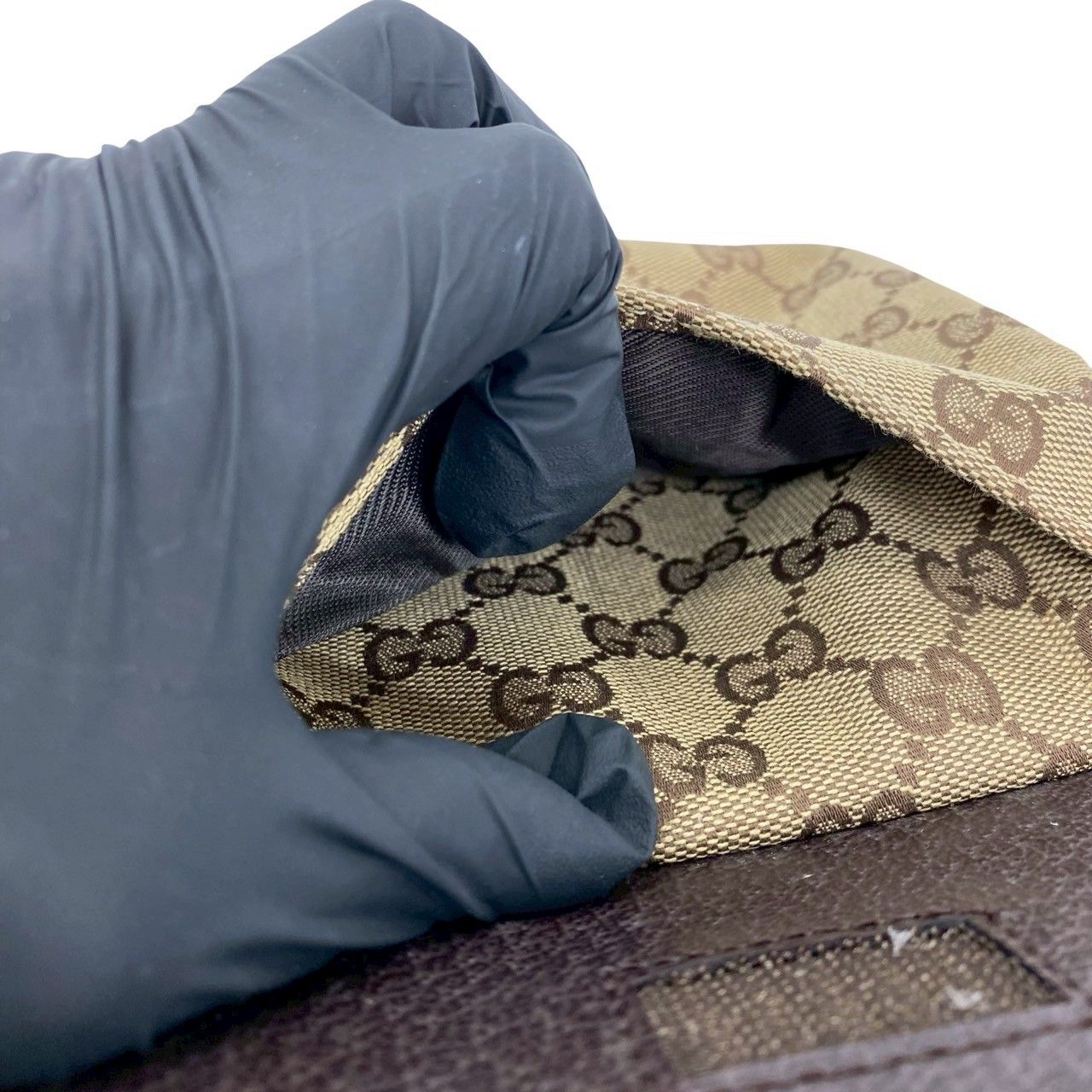 GUCCI ボディバッグ アクセサリーポーチ シェリーライン GG柄 キャン 極 美品 GUCCI グッチ シェリーライン GG 柄 キャンバス レザー 本革
