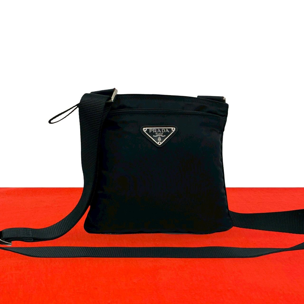 極 美品 PRADA プラダ 三角ロゴ トライアングル プレート 金具