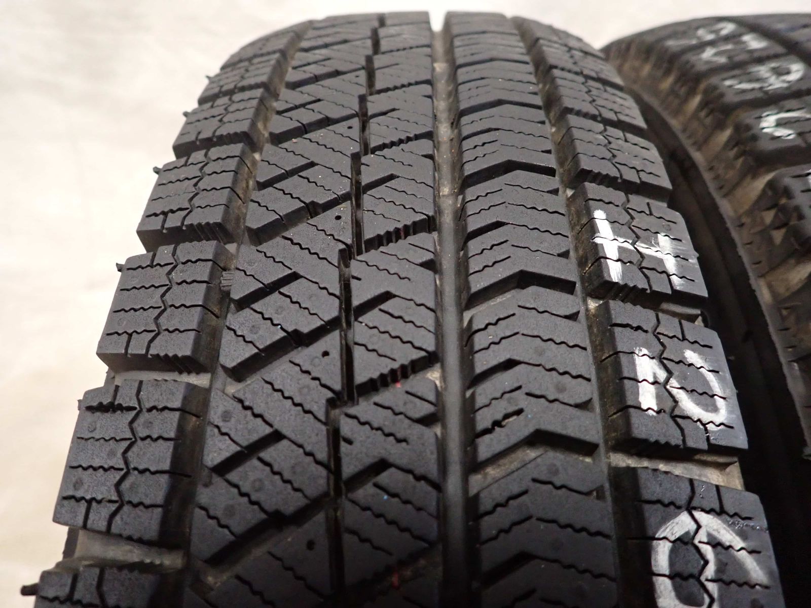 冬4本SET 会社宛 送料無料 155/80R13 79Q ブリヂストン ブリザック
