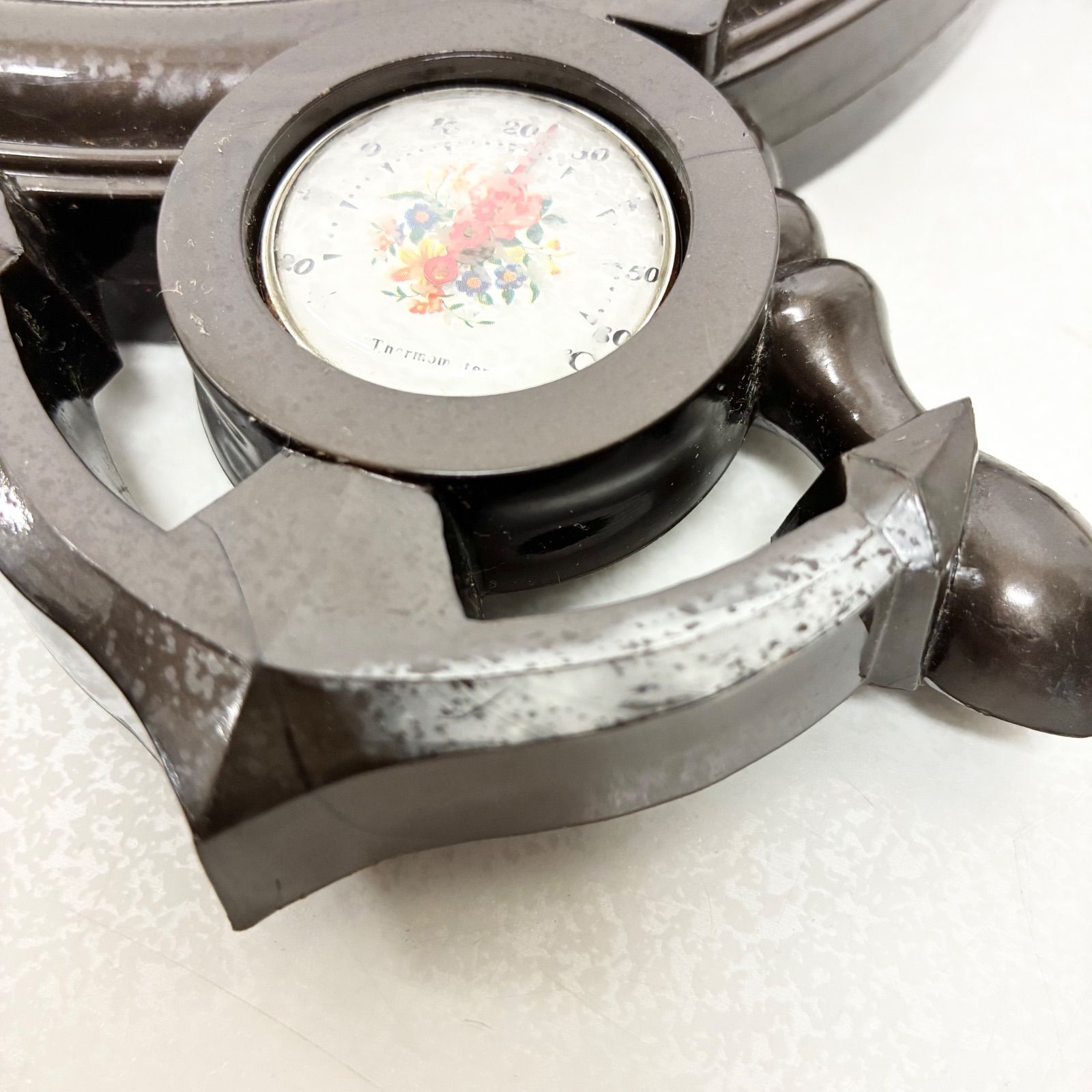 雑貨】温度計付き掛け鏡(ウォールミラー) 舵輪型 - メルカリ