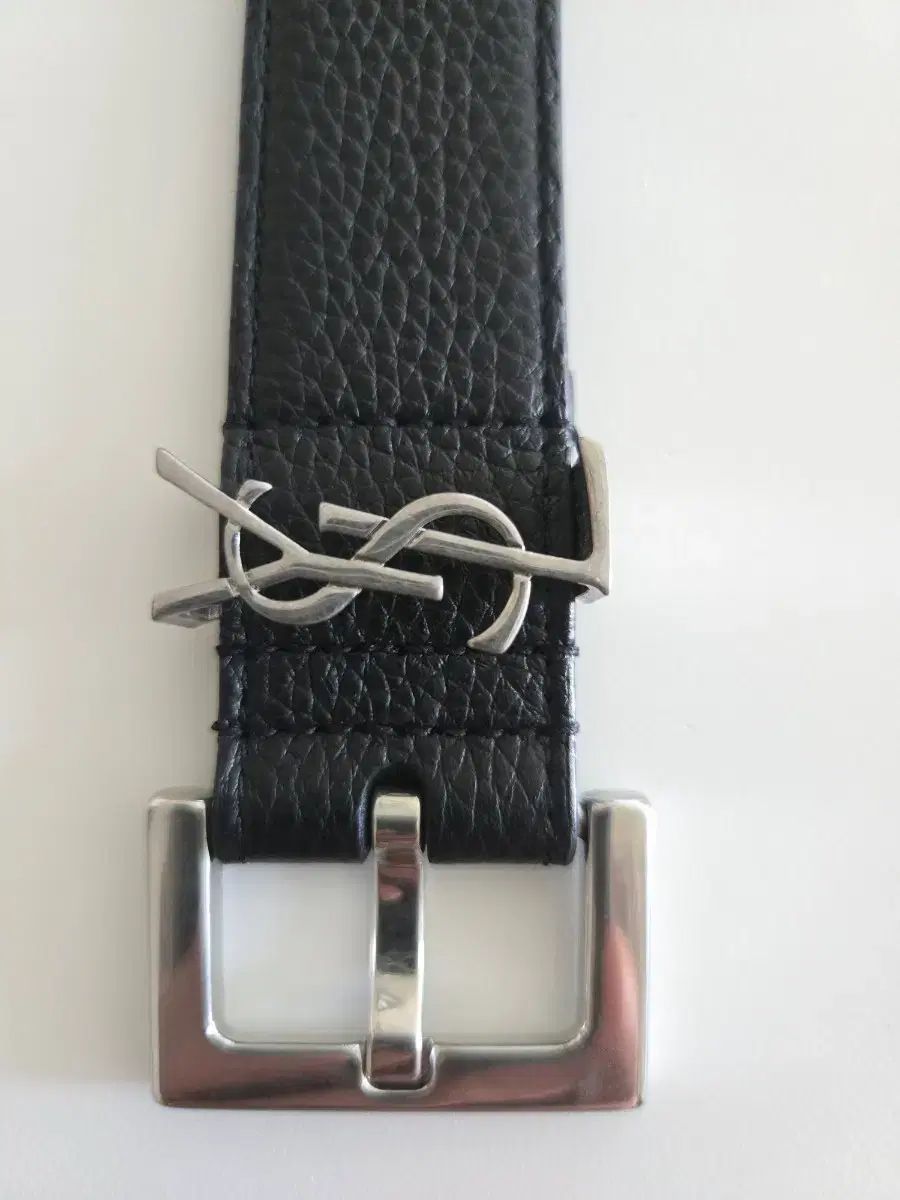 Saint Laurent サンローラン YVES SAINT LAURENT イヴ・サンローラン ロゴ ベルト ブラック
