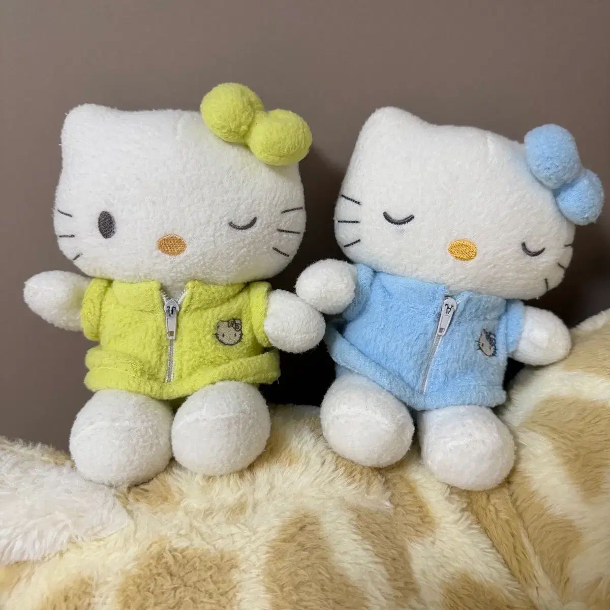 レア　Hello Kitty ぬいぐるみ マスコット 2点セット レアSANRIO Hello Kitty 2点セット レア 【公式通販】