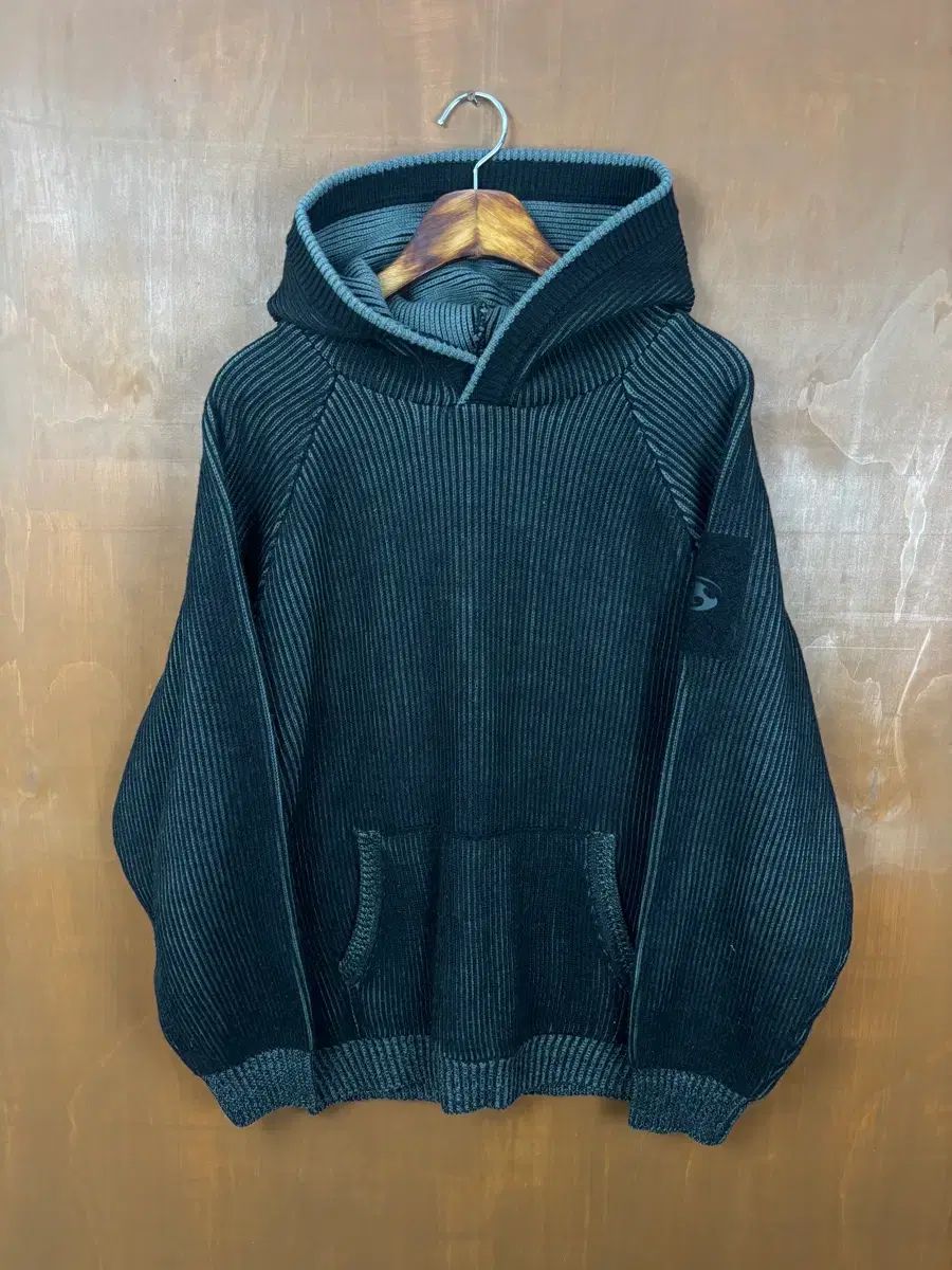 SAN SAN GEAR フーディー ニット ブラック