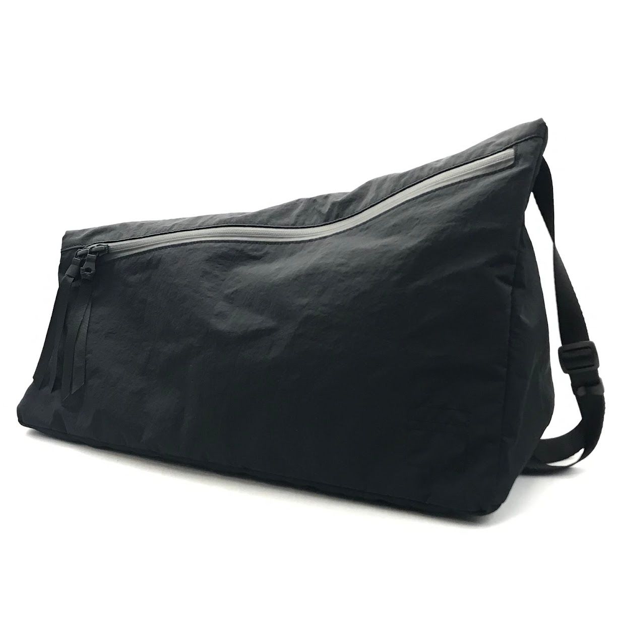 【倉吉店】 中古 Graphpaper | グラフペーパー ショルダーバッグ × Blankof(ブランクフ) Shoulder Bag ’TRIANGLE’ GU241-90310 ブラック 【121】