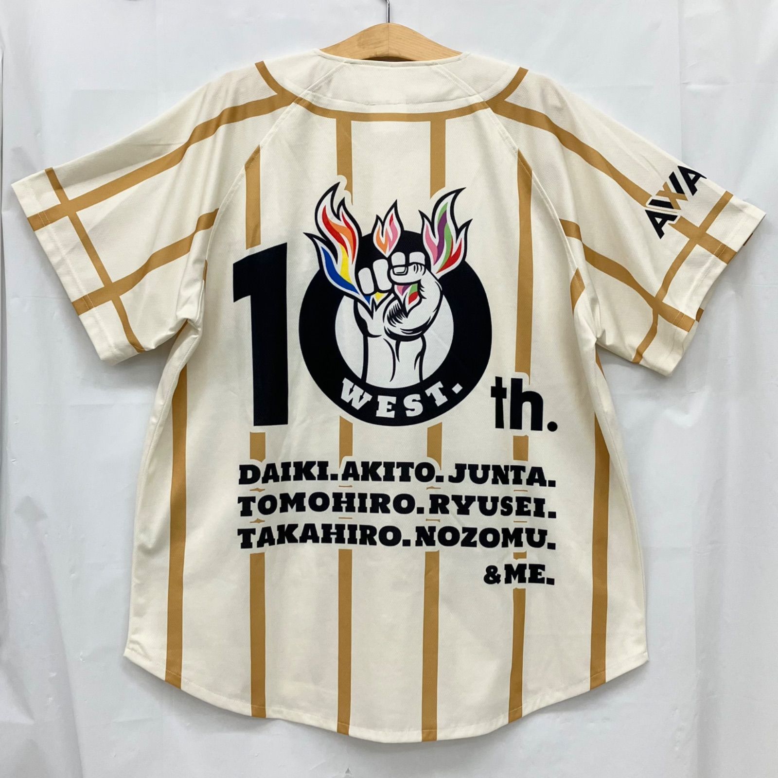 WEST. タオル Tシャツ アクスタ まとめ売り NL6588 f116 - メルカリ