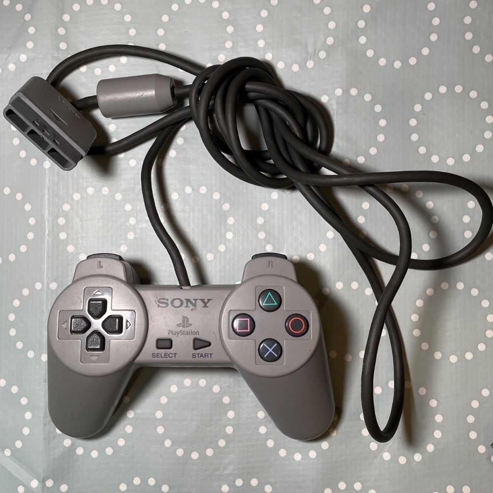 ​【ジャンク品】PlayStation 1, 3, 4 本体セット 部品取り用 通電のみ確認済】初代 PS 本体 セット コントローラー ケーブル付き