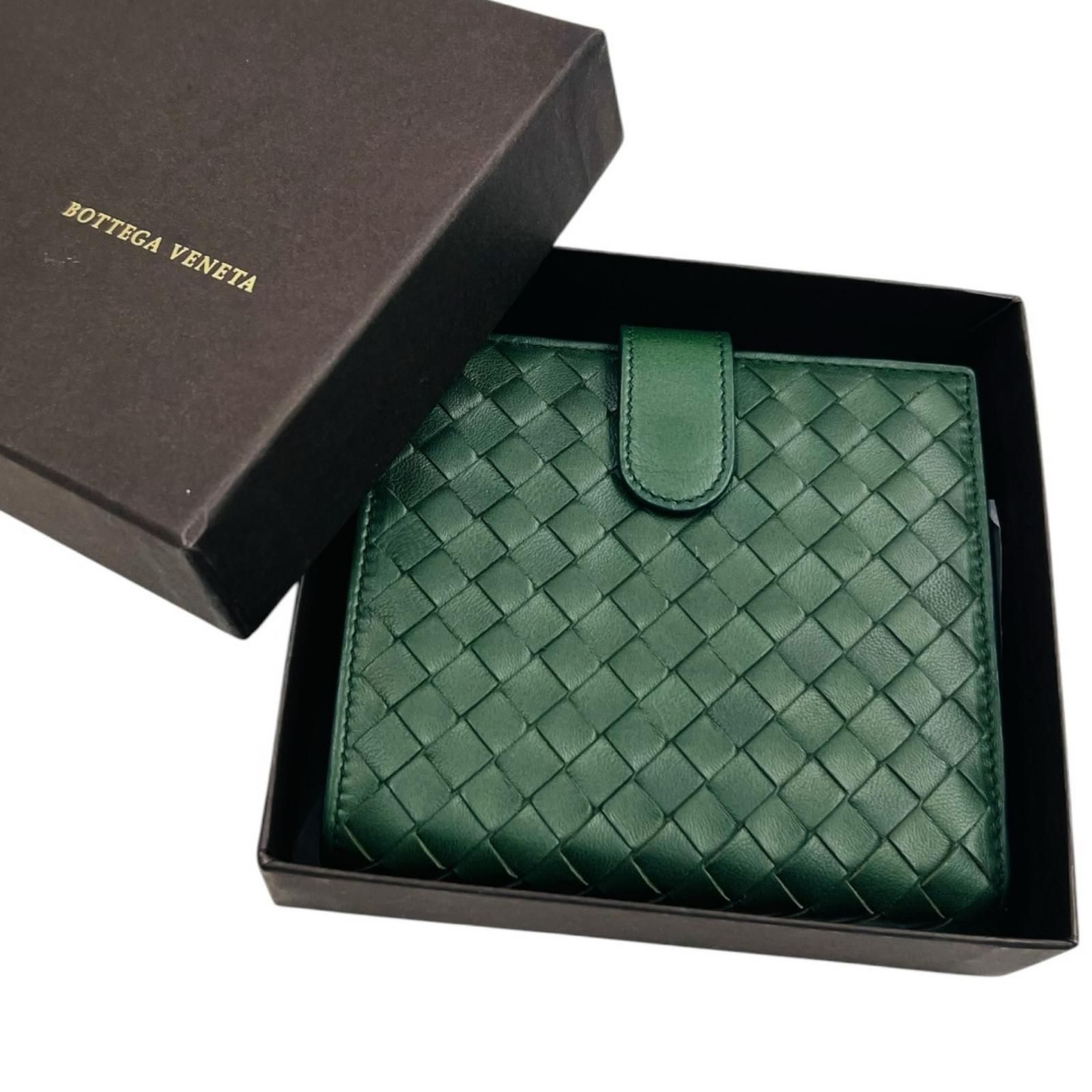 ボッテガヴェネタ　BOTTEGA VENETA　イントレチャート　財布　二つ折り　編み込み　レザー　グリーン　緑