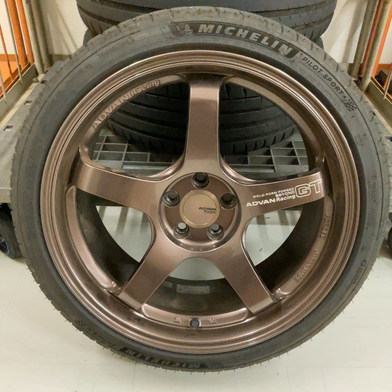 Racing Advan GT ⁄ - 18x8.5 Black of & +45 Wheel Beyond 