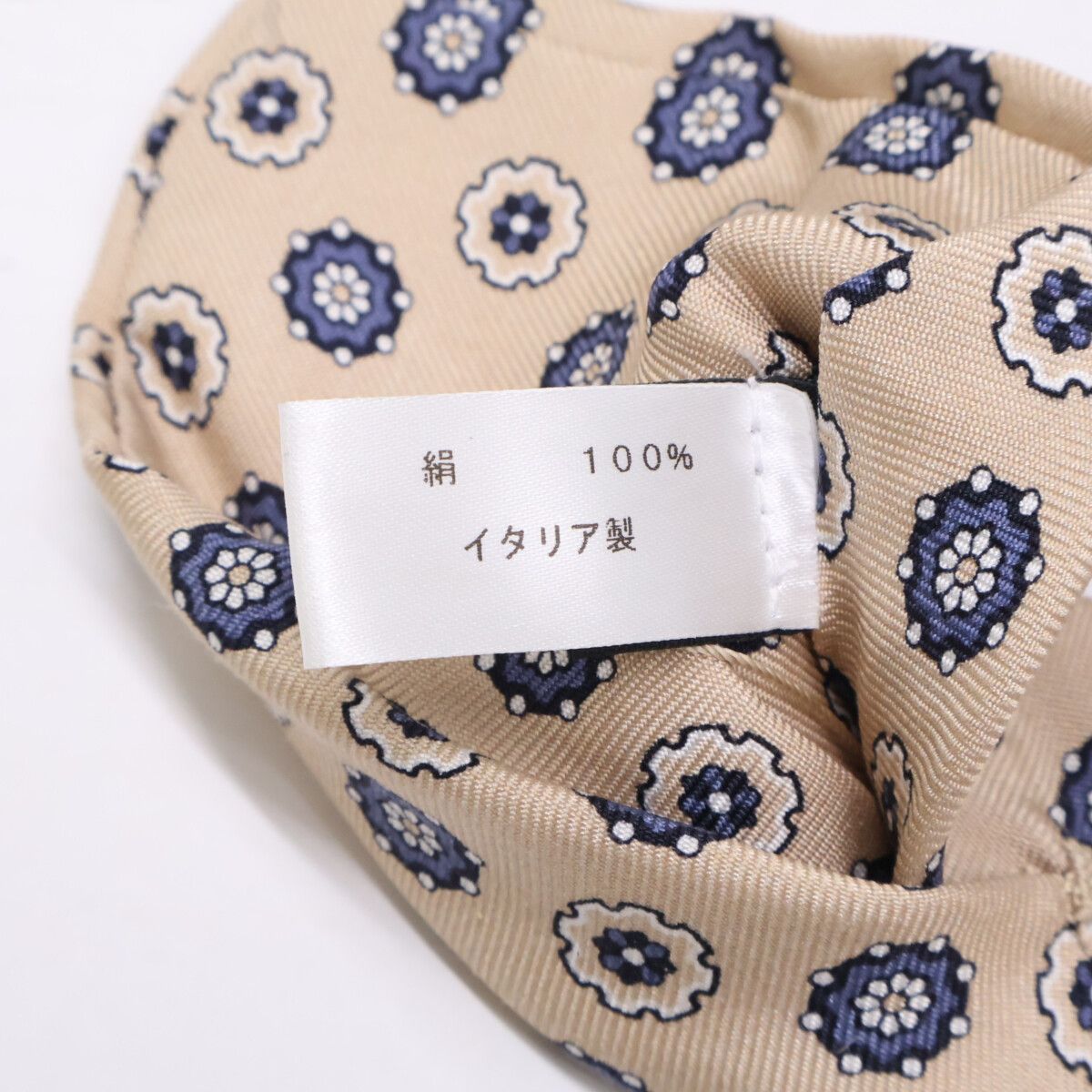 Kiton シルク　セッテピェゲ Kiton キートン セッテピエゲ 総柄 シルク - メルカリ