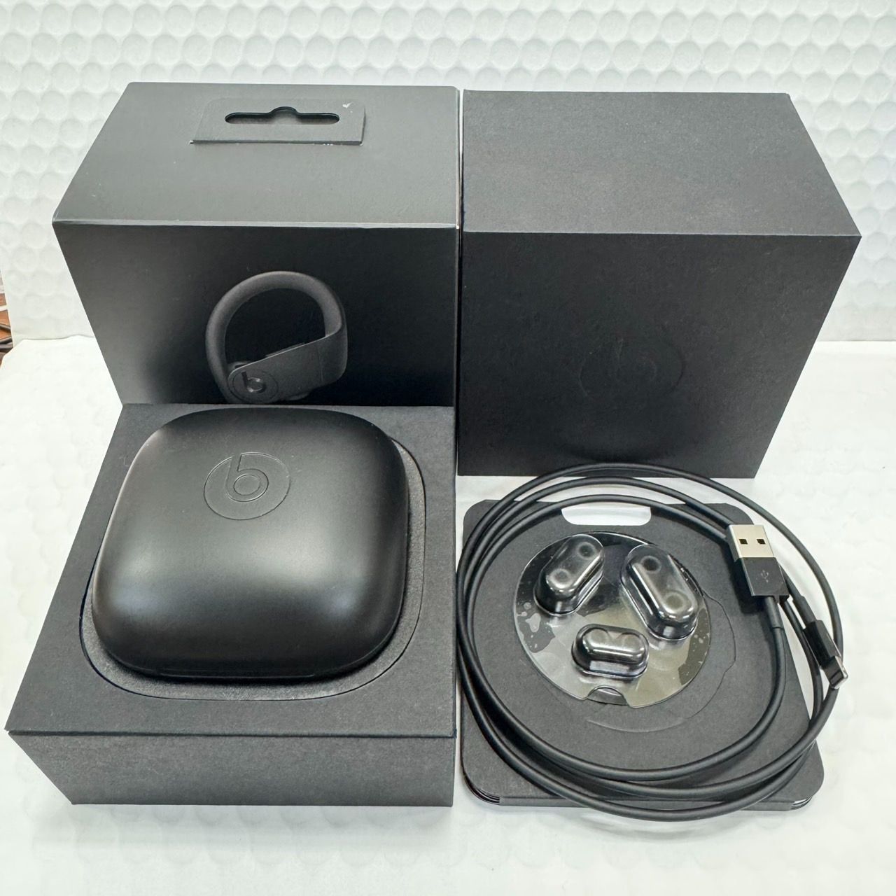 Power beats Pro ブラック ジャンク PowerBeats pro ブラック 中古