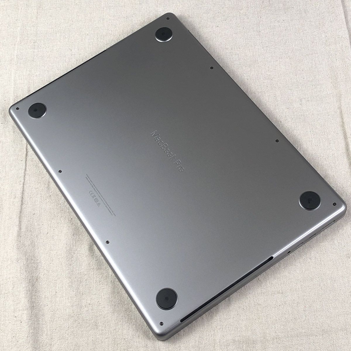 ジャンク MacBook Pro 14