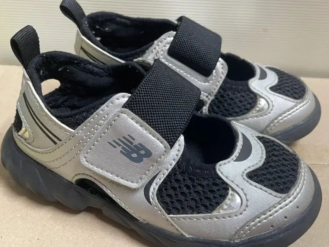 New Balance フリー 160