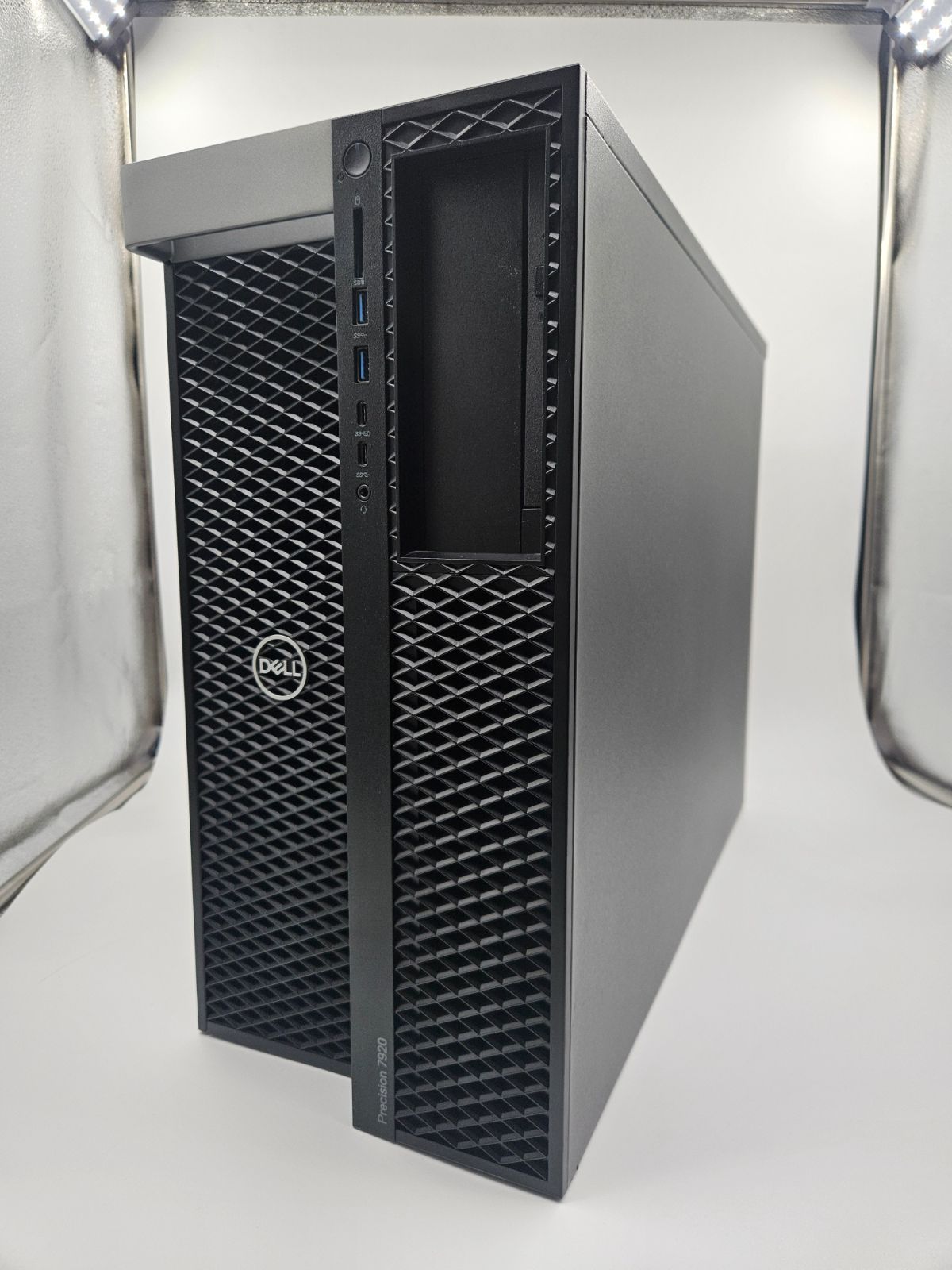 Dell Precision 7920 AI研究ワークステーション Xeon Gold 6242(第2世代) 32コア64スレッド2CPU 64GBメモリ SSD 512GB NVIDIA RTX4000