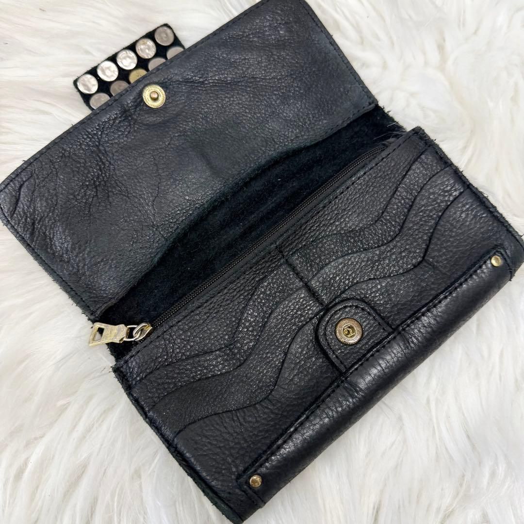 TRES トレ スタッズレザー長財布 シボ革フラップロングウォレット