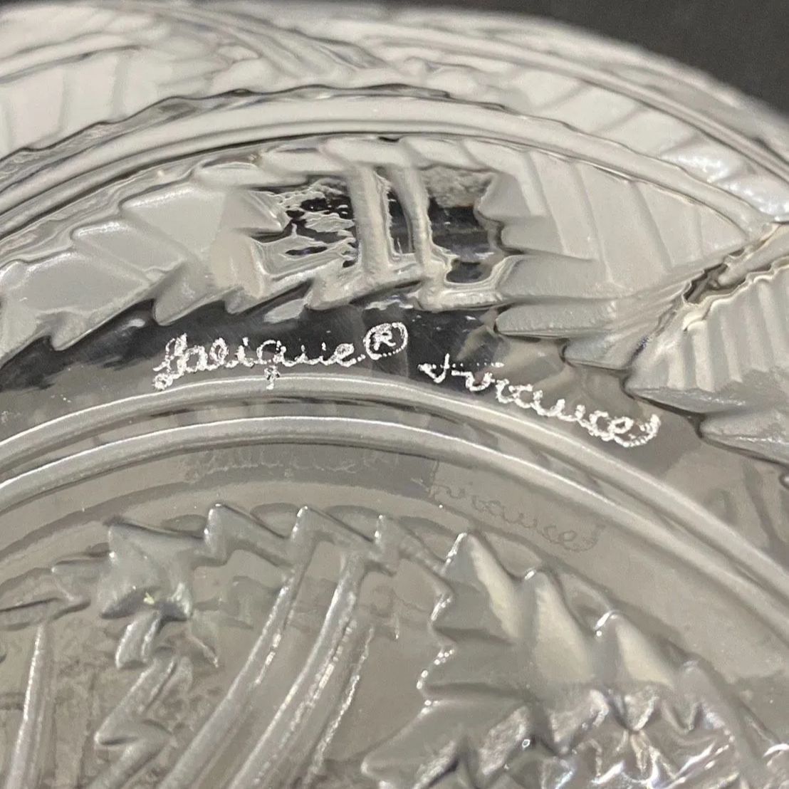 【美品】Lalique ラリック クリスタル ボウル リーフ 彫刻 シール付 中古】R.LALIQUE ルネ・ラリック PINSONS クリスタルボウル - メルカリ