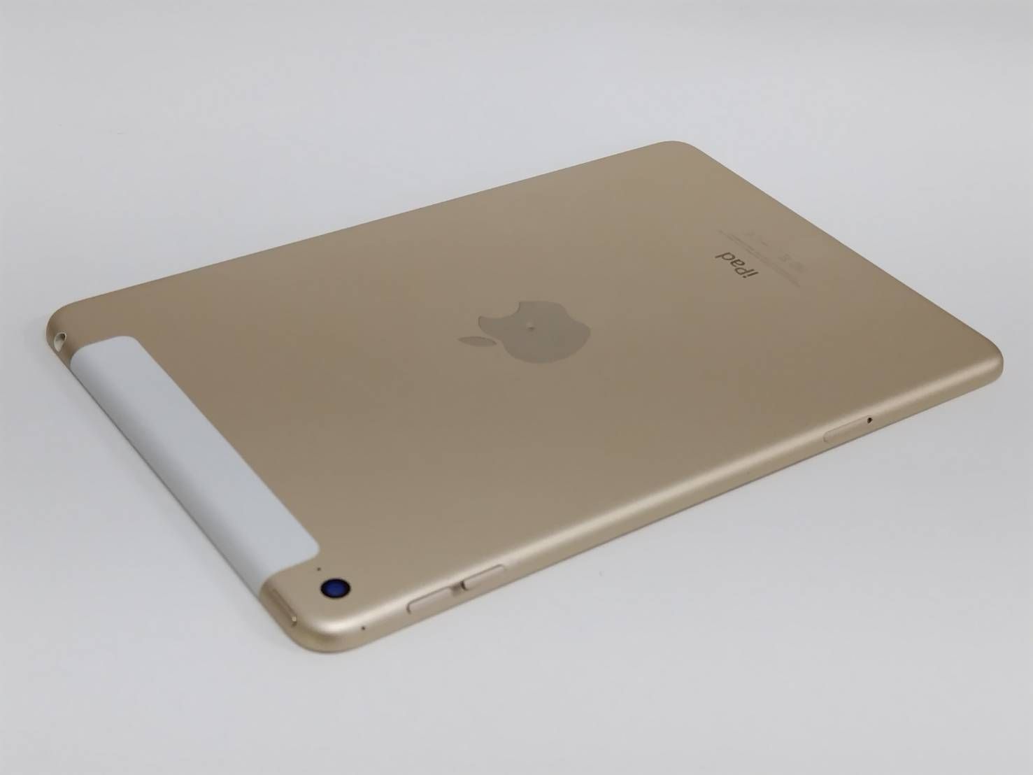 ジャンク】iPad mini 4/Wi-Fi+セルラー/A1550/32GB〈MNWG2J/A〉 - メルカリ