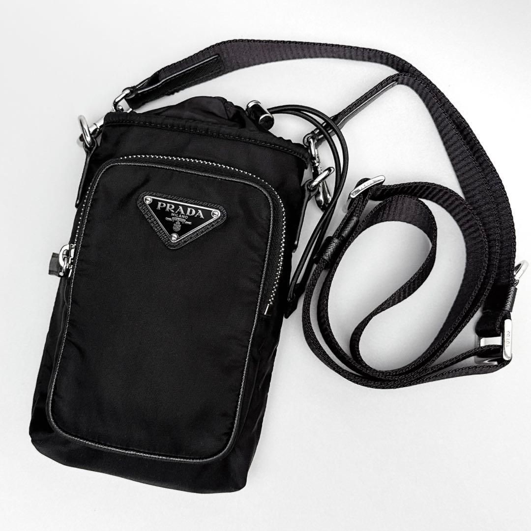 PRADA / Re-Nylon スマートフォンケース スマホショルダーバッグ