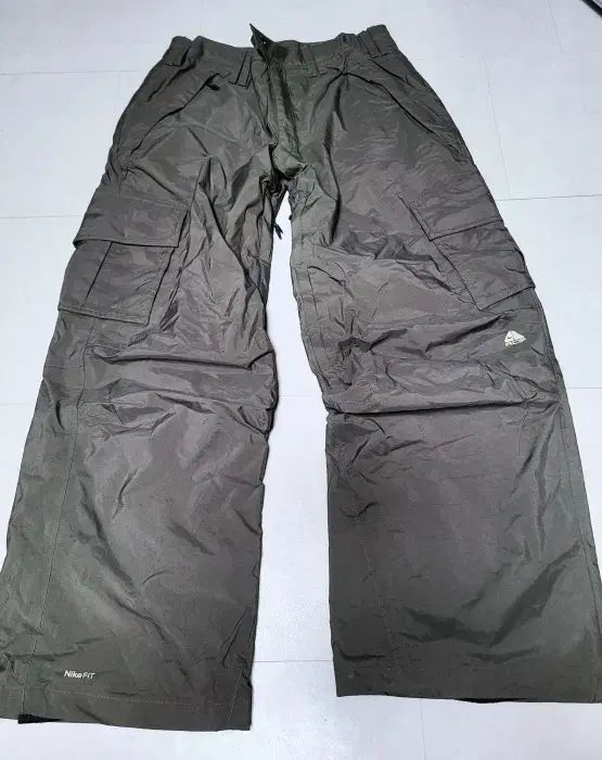 oo's NIKE ACG スキーパンツ ヴィンテージ スノーボードパンツ カーキ 32 ポール 1347