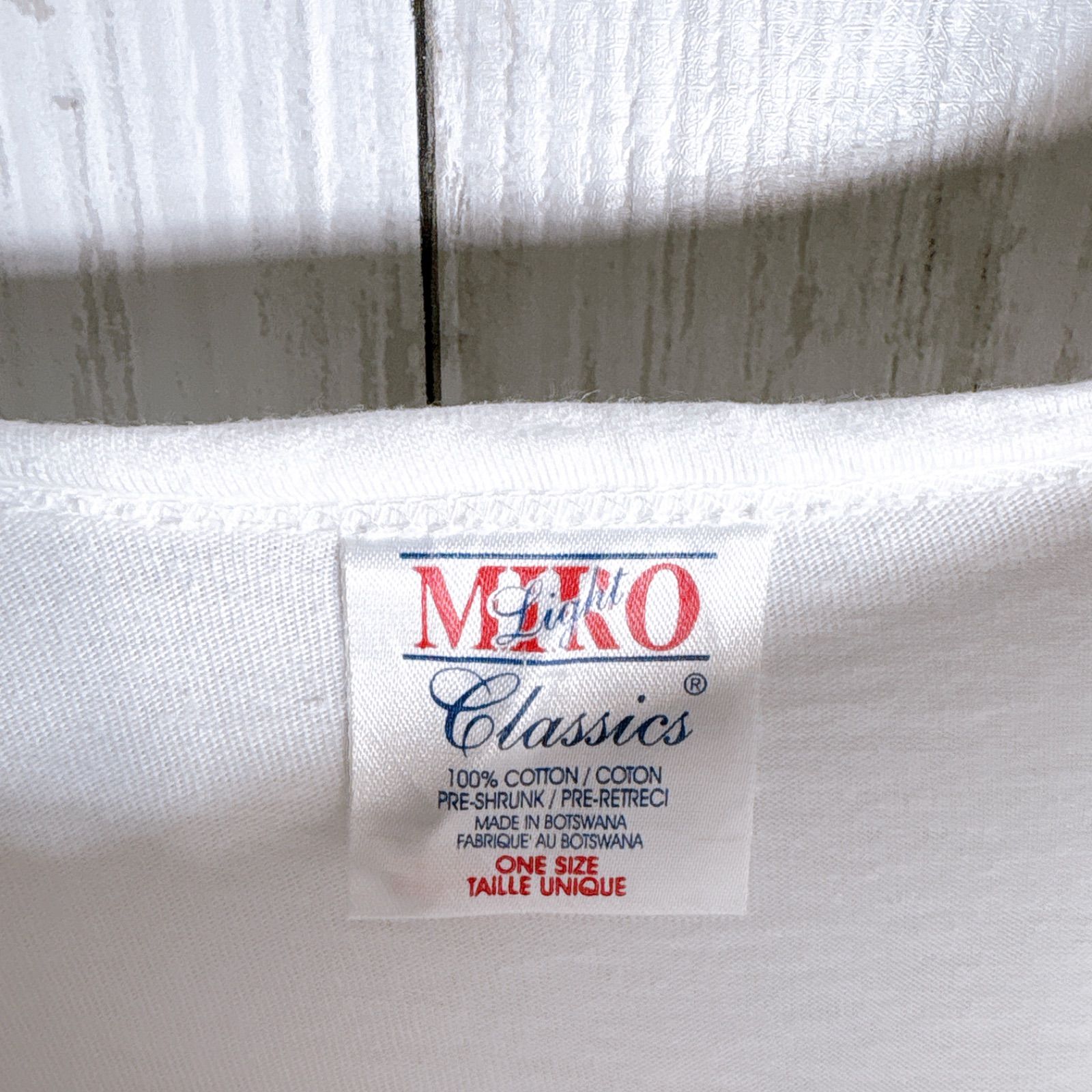【アニマルデザイン】90s Vintage M&O T-shirt エムアンドオー ホワイト ゴールデンレトリバー 犬 ドッグ アニマル ビッグプリント 古着 半袖Tシャツ #K7084 【アニマルデザイン】90s Vintage M&O T-shirt エムアンドオー ホワイト ゴールデンレトリバー 犬 ドッグ アニマル ビッグプリント 古着 半袖Tシャツ #K7084