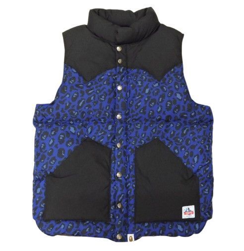 A BATHING APE レオパード カモ ダウンベスト 001LJA801017x サイズXL ブルー アベイシングエイプ 中古品▲(127)