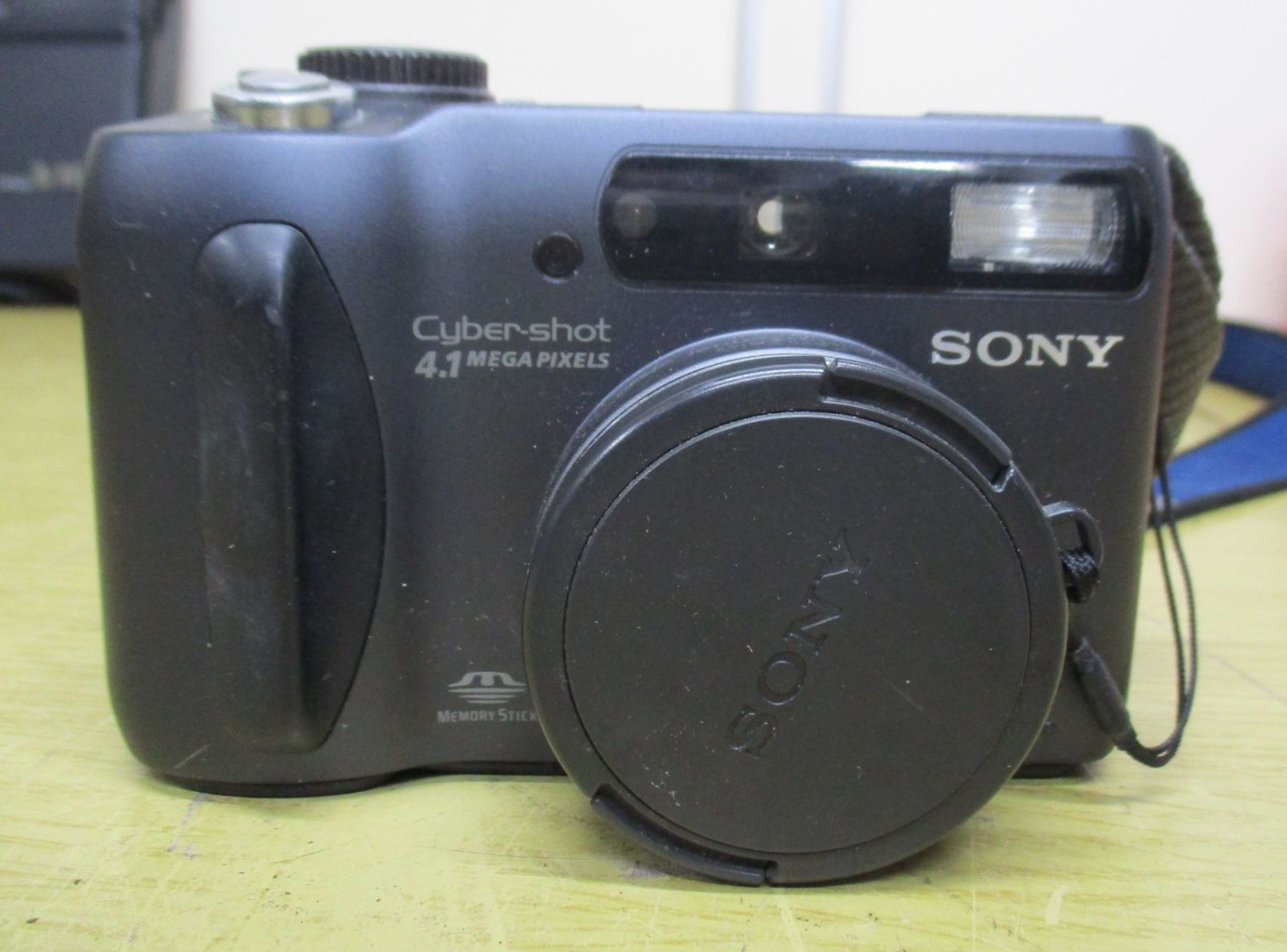 C128 デジタルカメラ 7点まとめ売り SONY OLYMPUS Nikon KONICAMINOLTA 