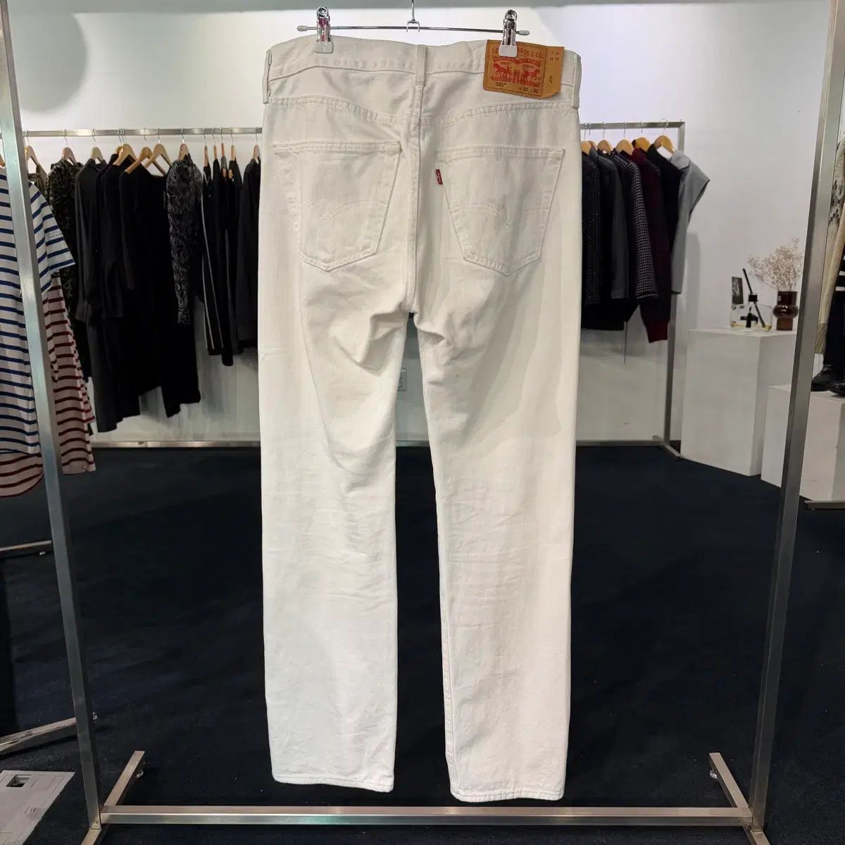 32 リーバイス 501 白デニム ズボン