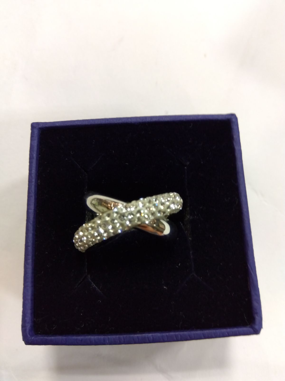 M19　スワロフスキー　SWAROVSKI　リング　アクセサリー　キラキラ　箱付き　素敵　美品　中古品