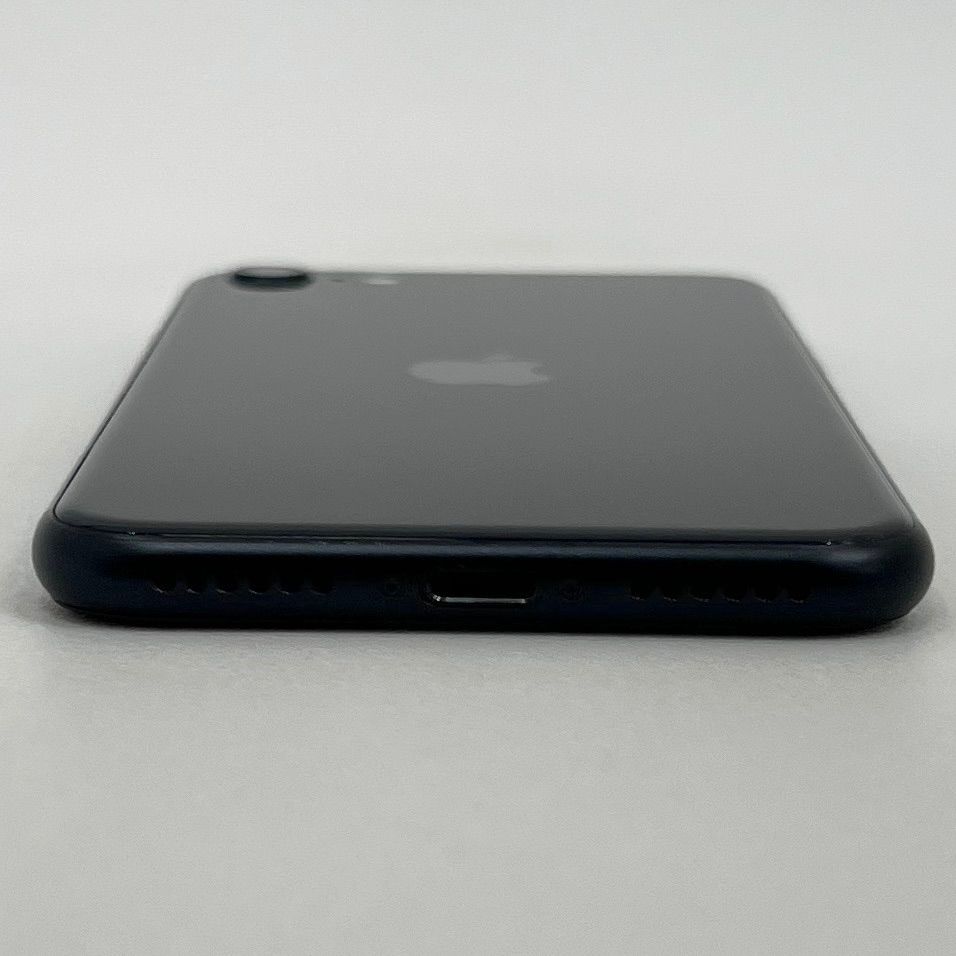 極美品】iPhone SE3 64GB ミッドナイト SIMフリー - メルカリ