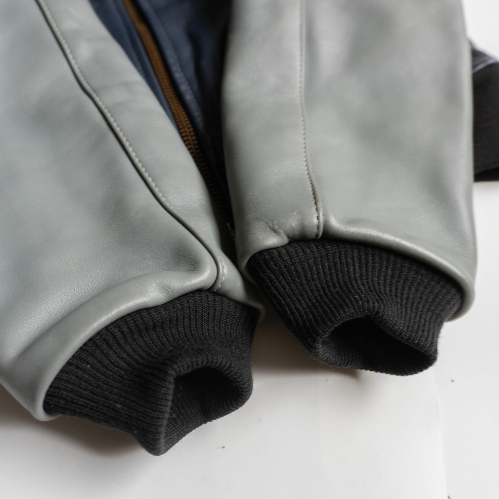 美品】 VANSON 【TJV オールレザー スタジャン】40 グレー ネイビー