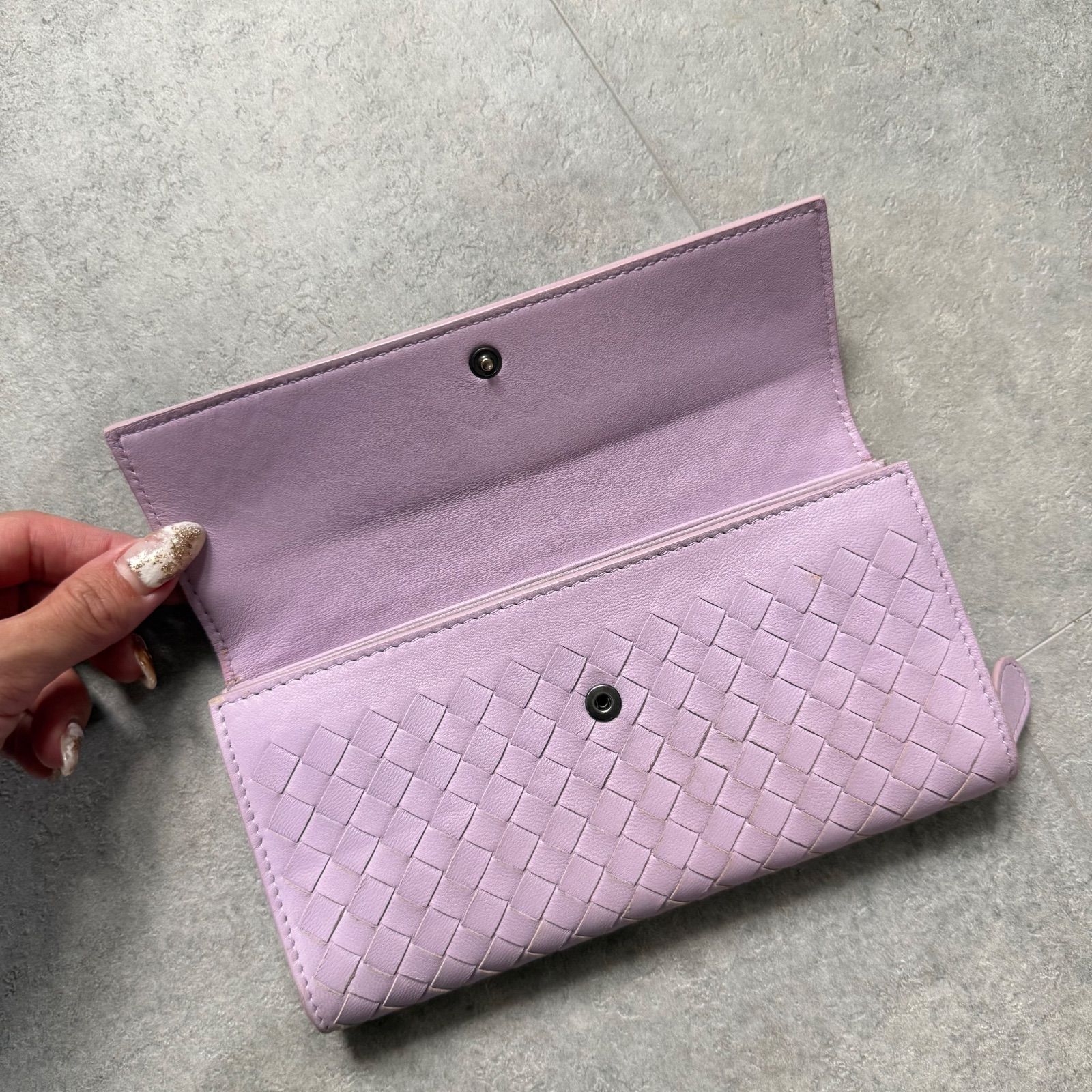 美品 BOTTEGA VENETA ボッテガヴェネタ イントレチャート 二つ折り長