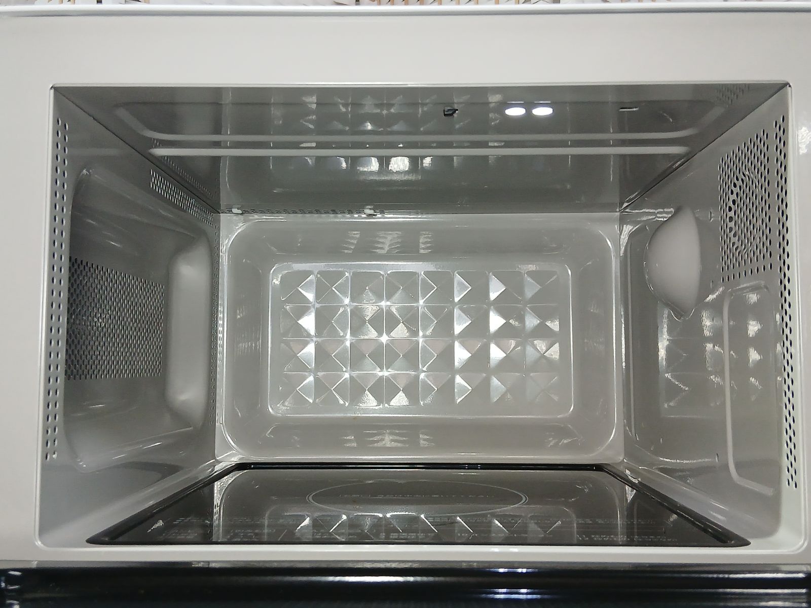 美品 Haier ハイアール ヘルツフリー電子レンジ KS-MW24F18 18L 2025年