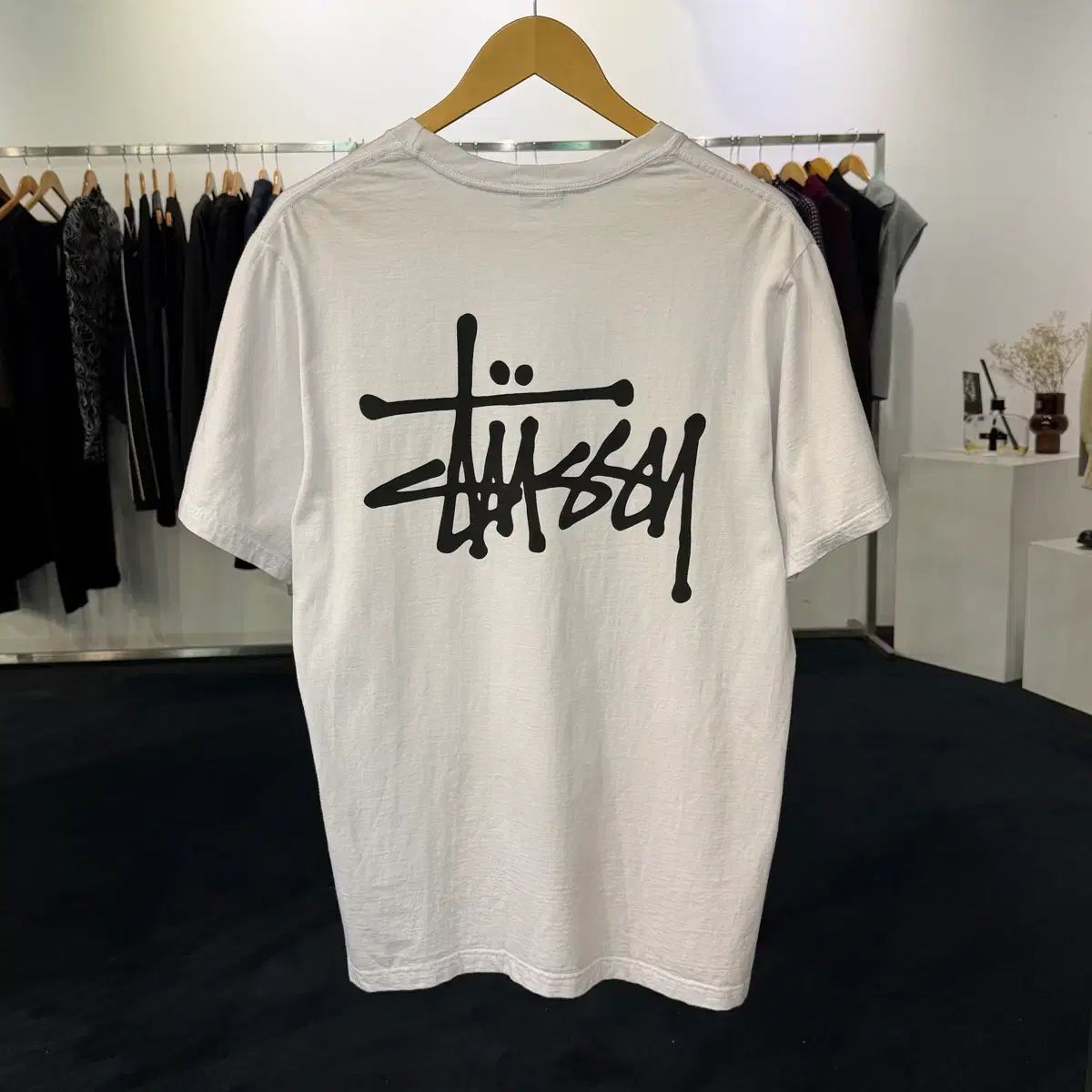 L Stussy ビックロゴ Tシャツ