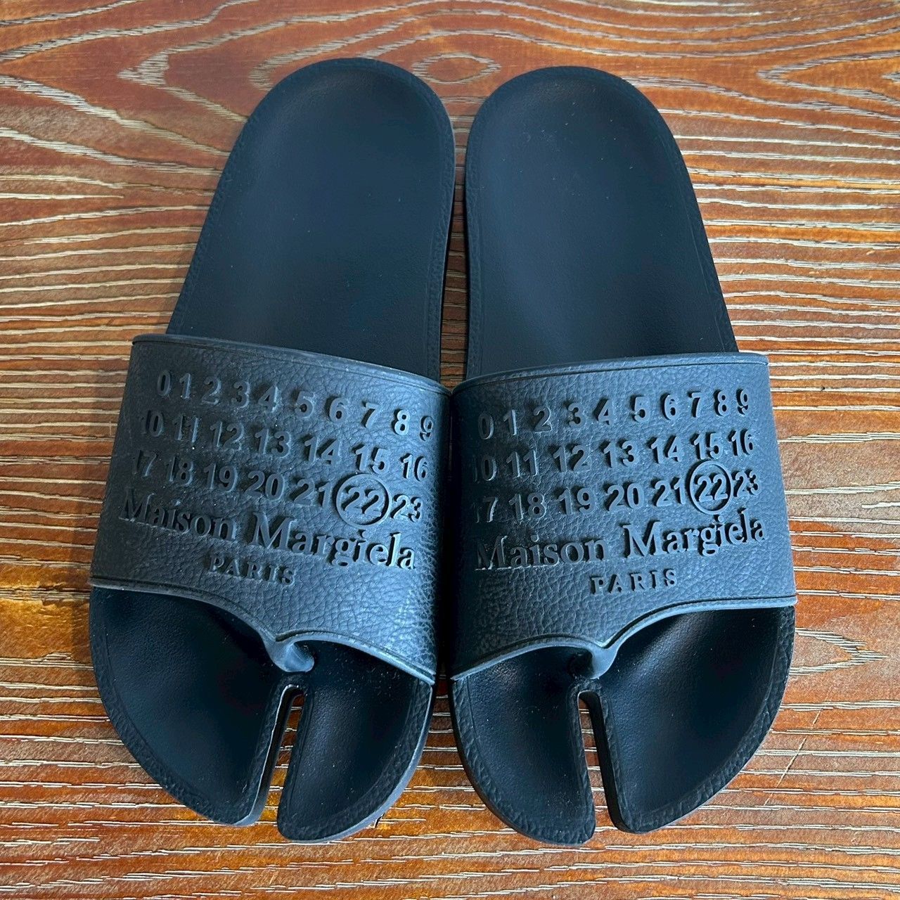 MAISON MARGIELA』メゾンマルジェラ (42) タビ 足袋 サンダル - メルカリ