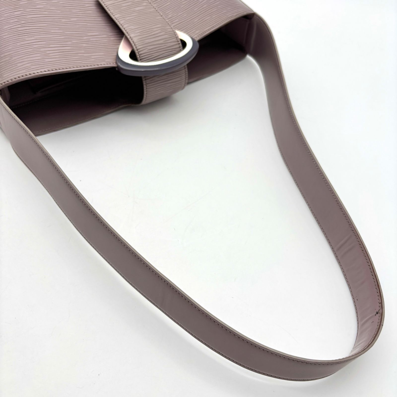 ルイヴィトン LOUIS VUITTON エピ レヴリ ワンショルダーバッグ