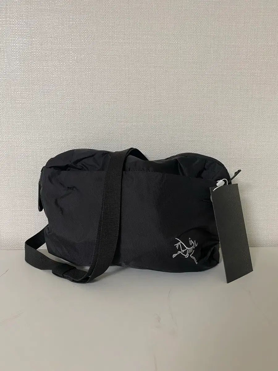 ARC'TERYX アークテリクス ブラック クロスバッグ