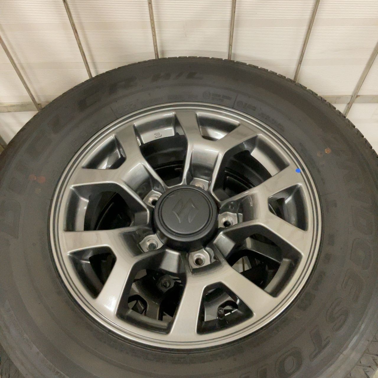 スズキジムニーシエラ純正15インチ デューラーH/L タイヤホイール 