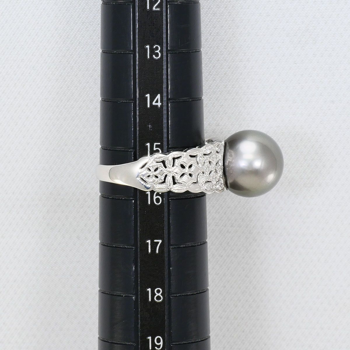 K18WG リング・指輪 15.5号 黒蝶真珠 ダイヤモンド 0.15 ct カード鑑別 