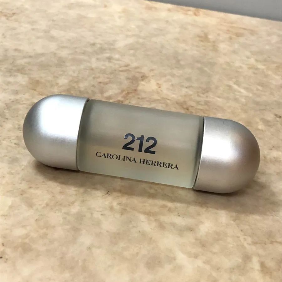 送料無料】CAROLINA HERRERA キャロライナヘレラ 212 MEN On Ice EDT