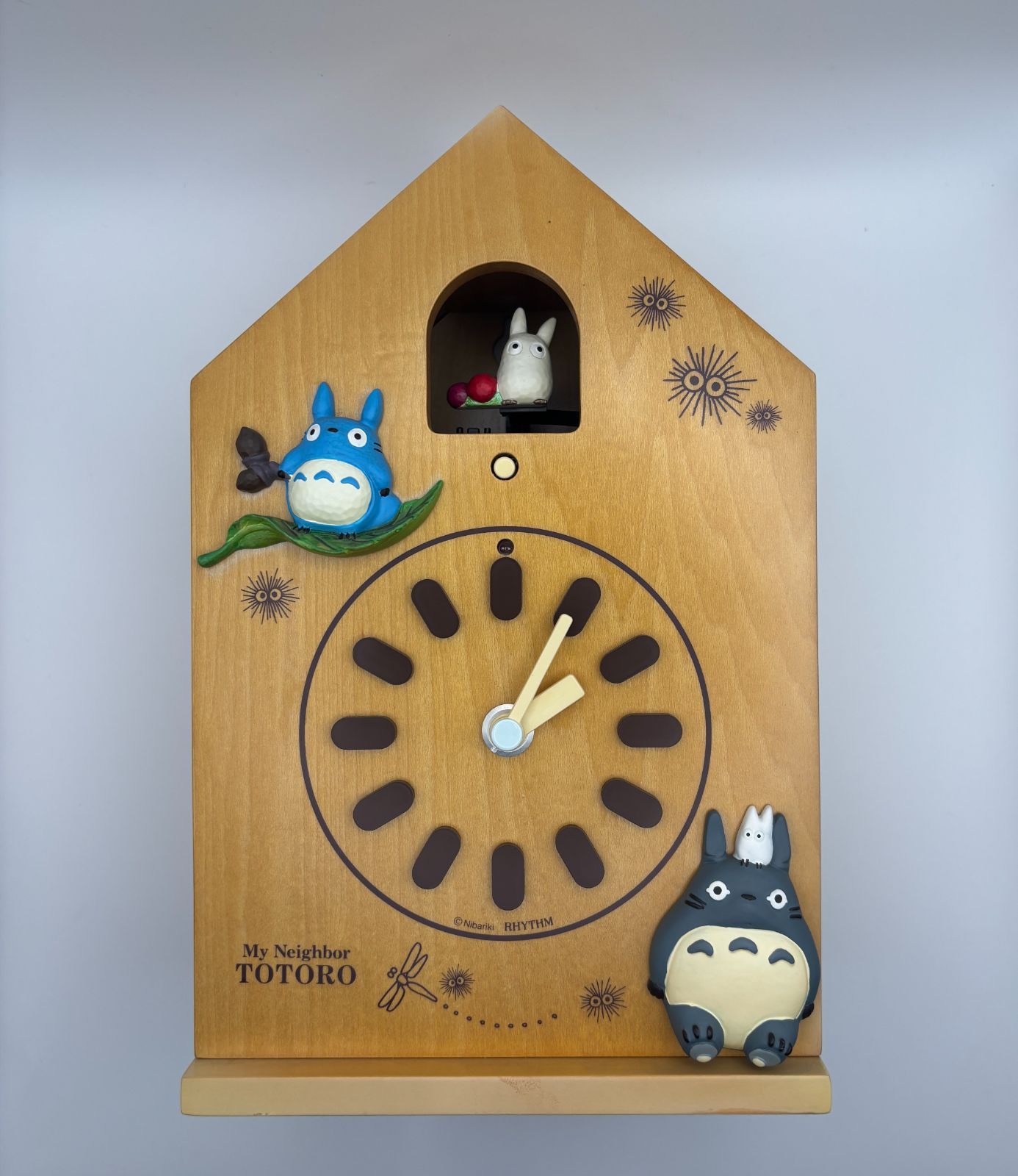 となりのトトロ掛け時計M837N 4MJ837MN06 リズム(RHYTHM) となり