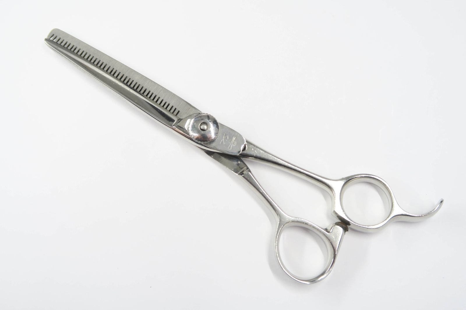 Dランク【ナルトシザー naruto scissors】 セニング 美容師・理容師 5.8インチ 右利き 【中古】:H-11725