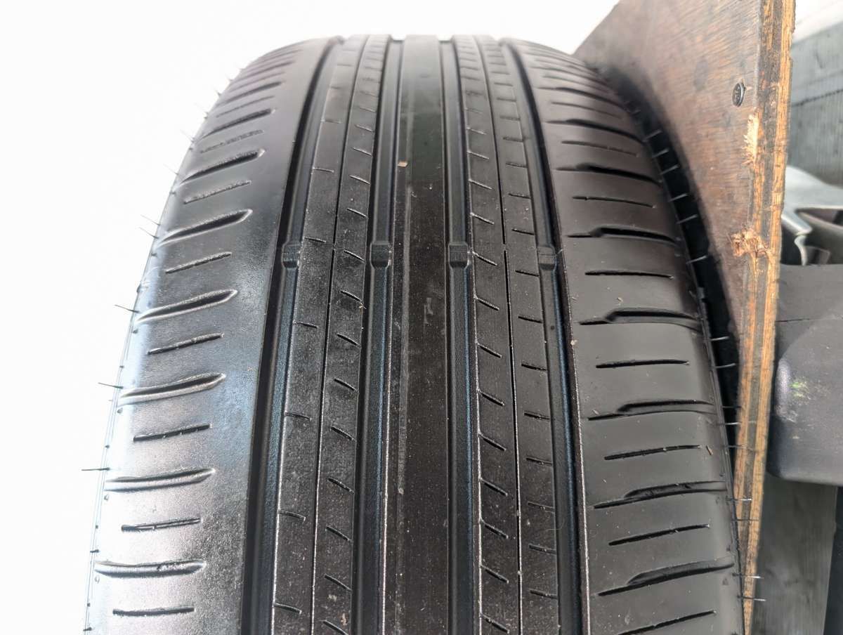 215/50R18 ダンロップ エナセーブ EC300+ 中古タイヤ サマータイヤ 1本 s18260604984 215/50R18 ダンロップ エナセーブ EC300+ 中古タイヤ サマータイヤ 1本 s18260604984